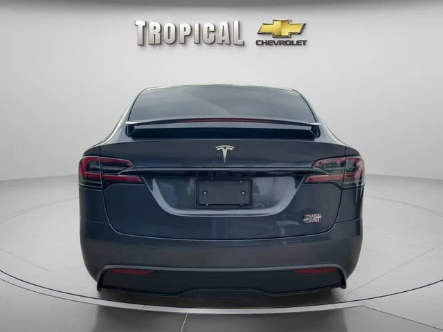 Used 2022 Gray Tesla Plaid image 4