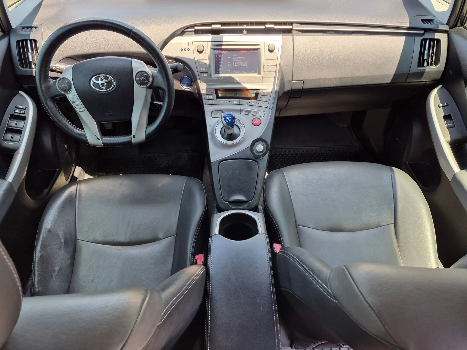 Used 2013 Winter Gray Metallic Toyota Five image 17
