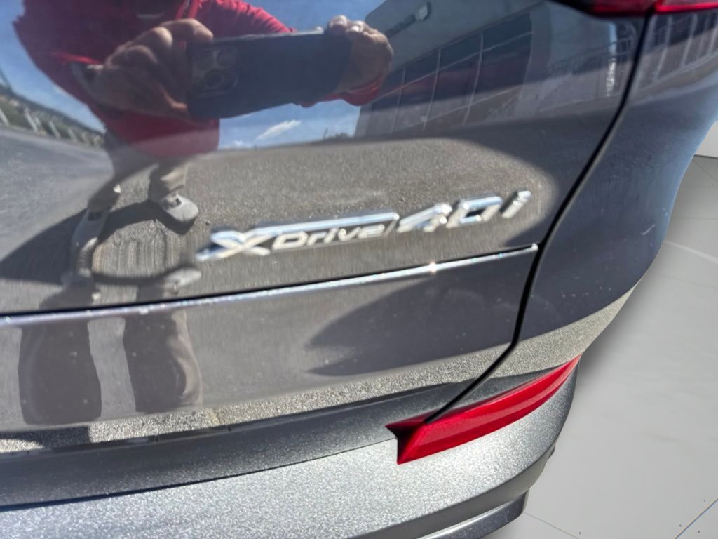 Used 2023 Dark Graphite BMW xDrive40i image 41