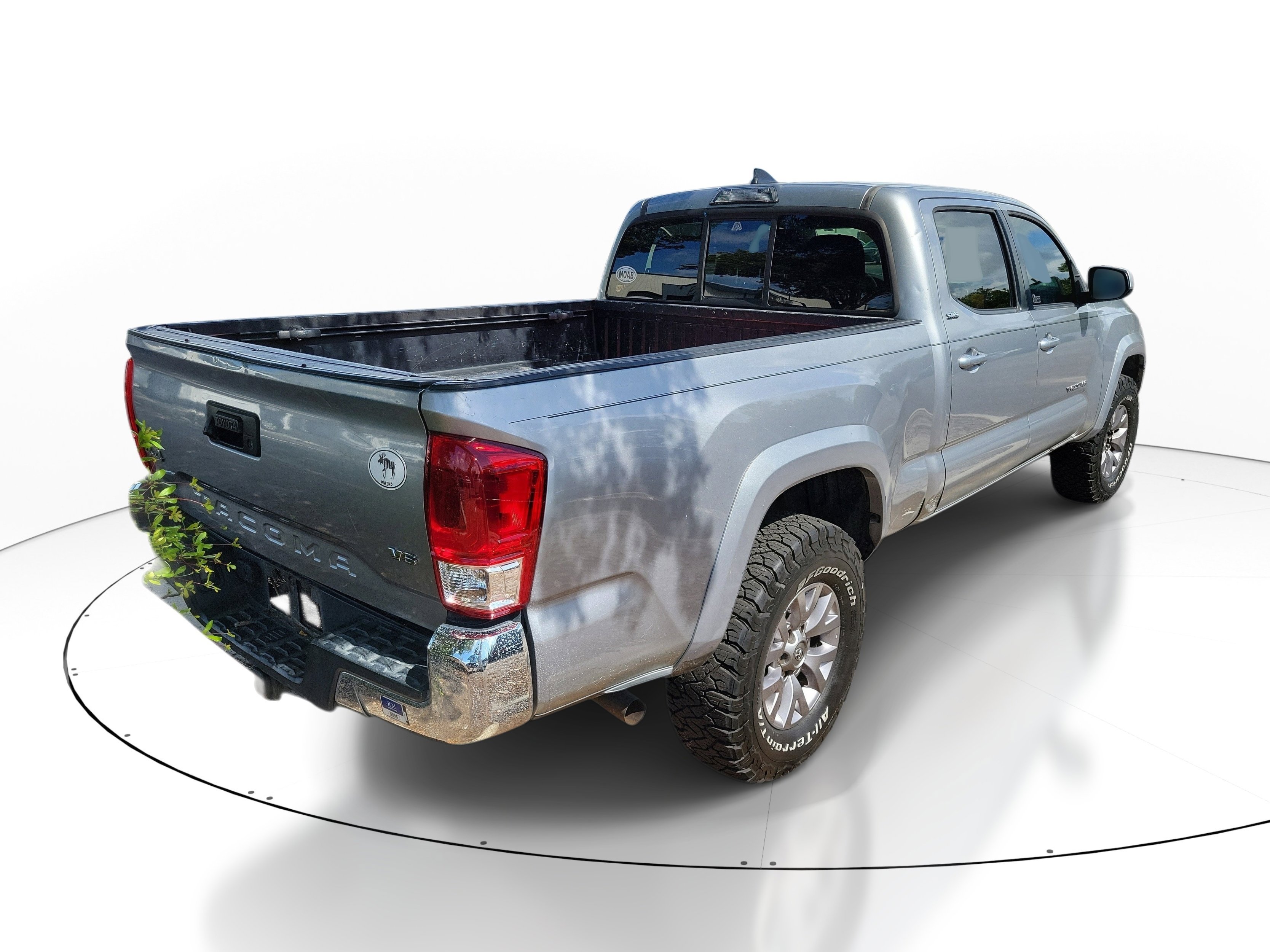 Used 2017 Silver Sky Metallic Toyota SR5 image 4