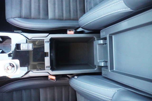 2025 Mitsubishi Outlander SE - Photo 34