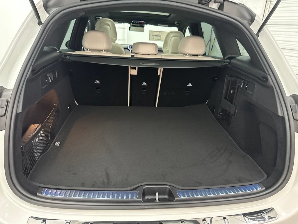 New 2027 Polar White Mercedes-Benz GLC 300 image 58
