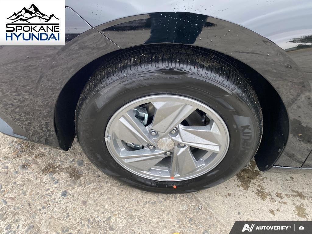 New 2026 Abyss Black Hyundai SE image 10