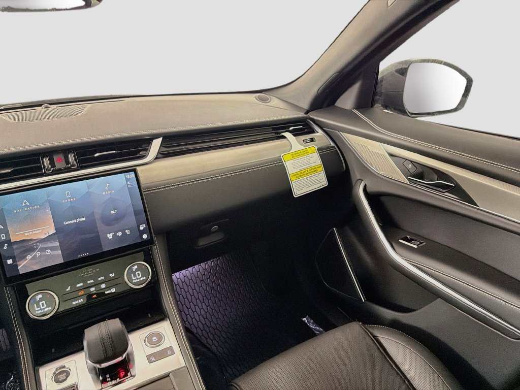 New 2026 Santorini Black Jaguar P250 R-Dynamic S image 25