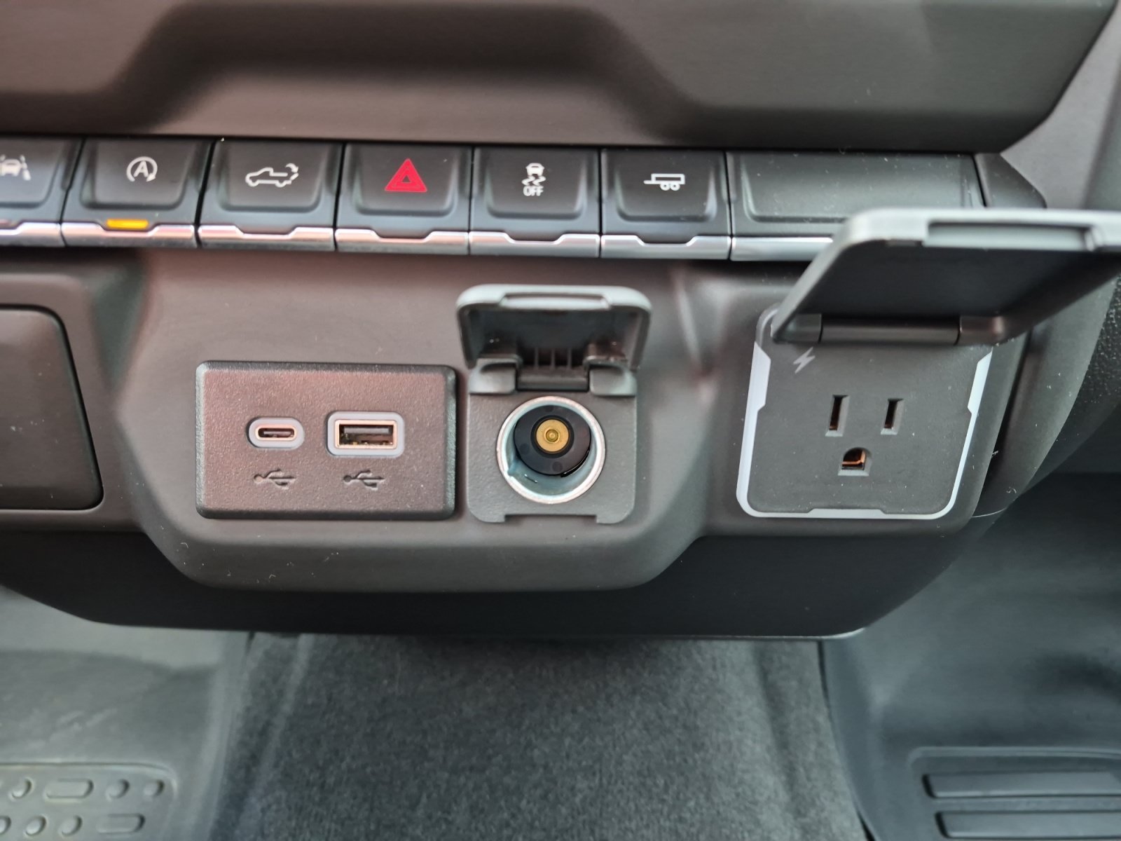 Used 2025 Sterling Gray Metallic Chevrolet Custom image 20