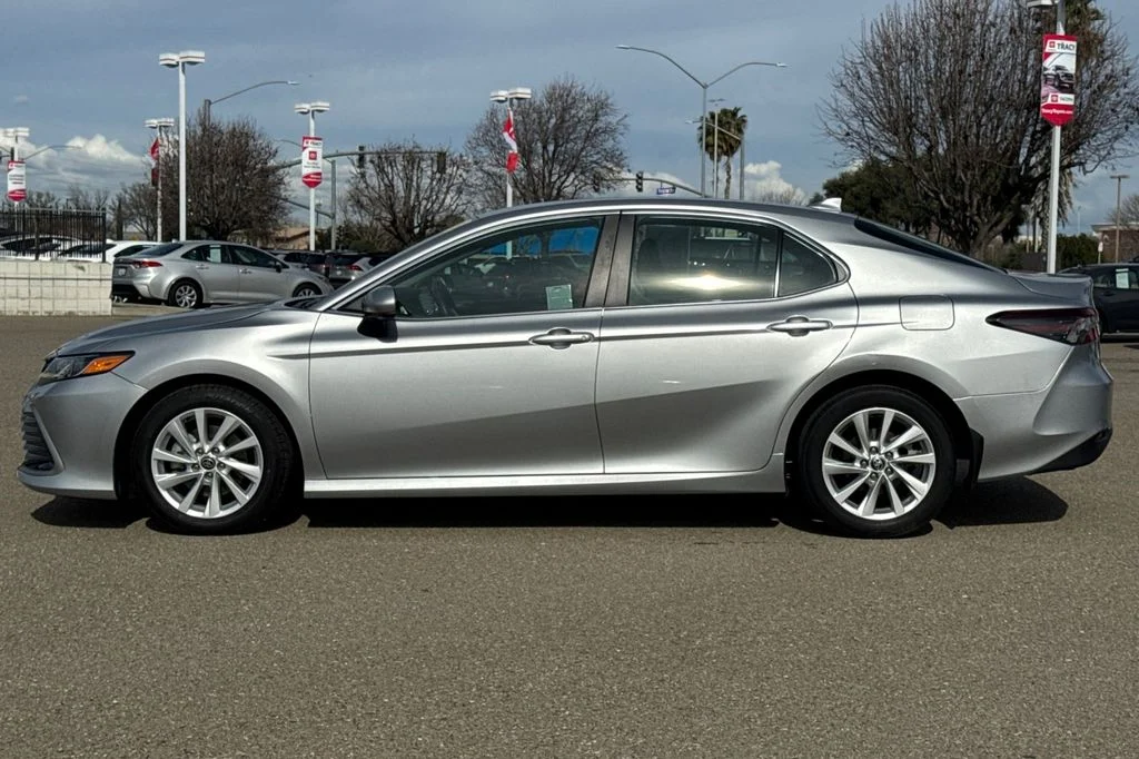 Used 2023 Silver Toyota LE image 10