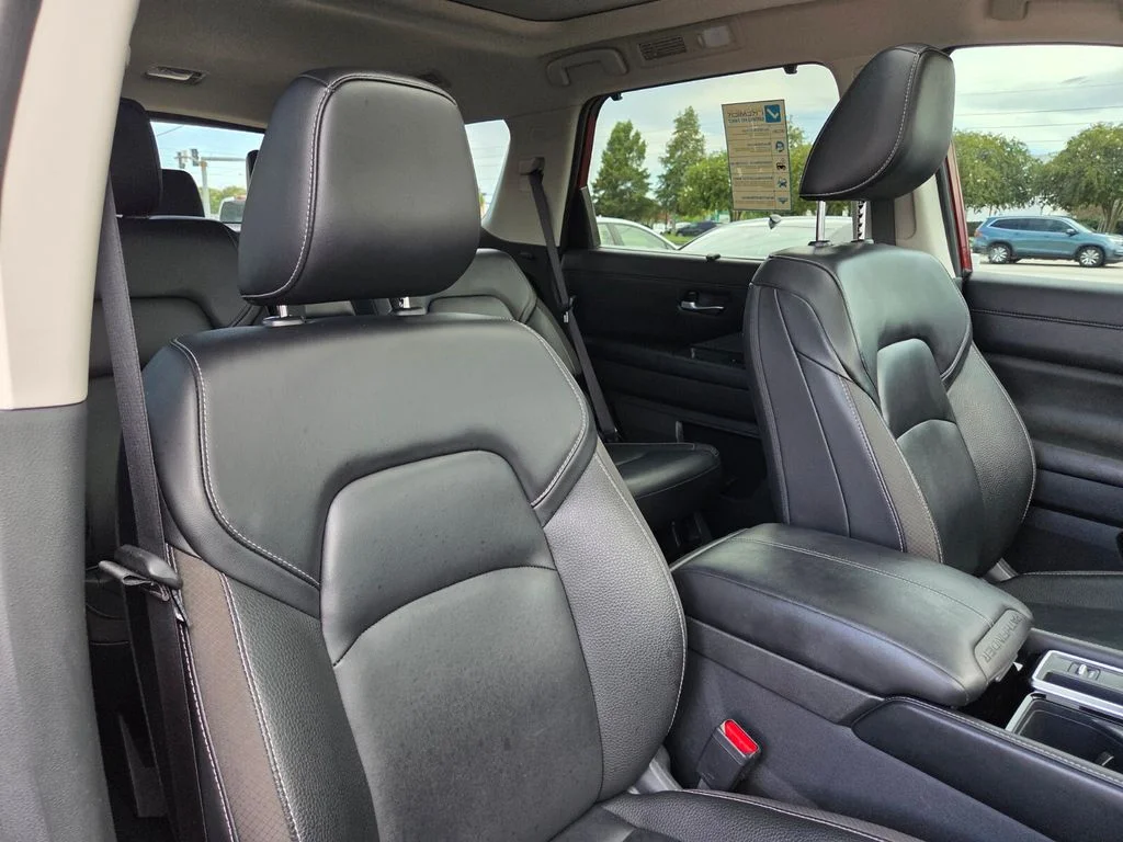 Certified Used 2023 Red Nissan SL image 32