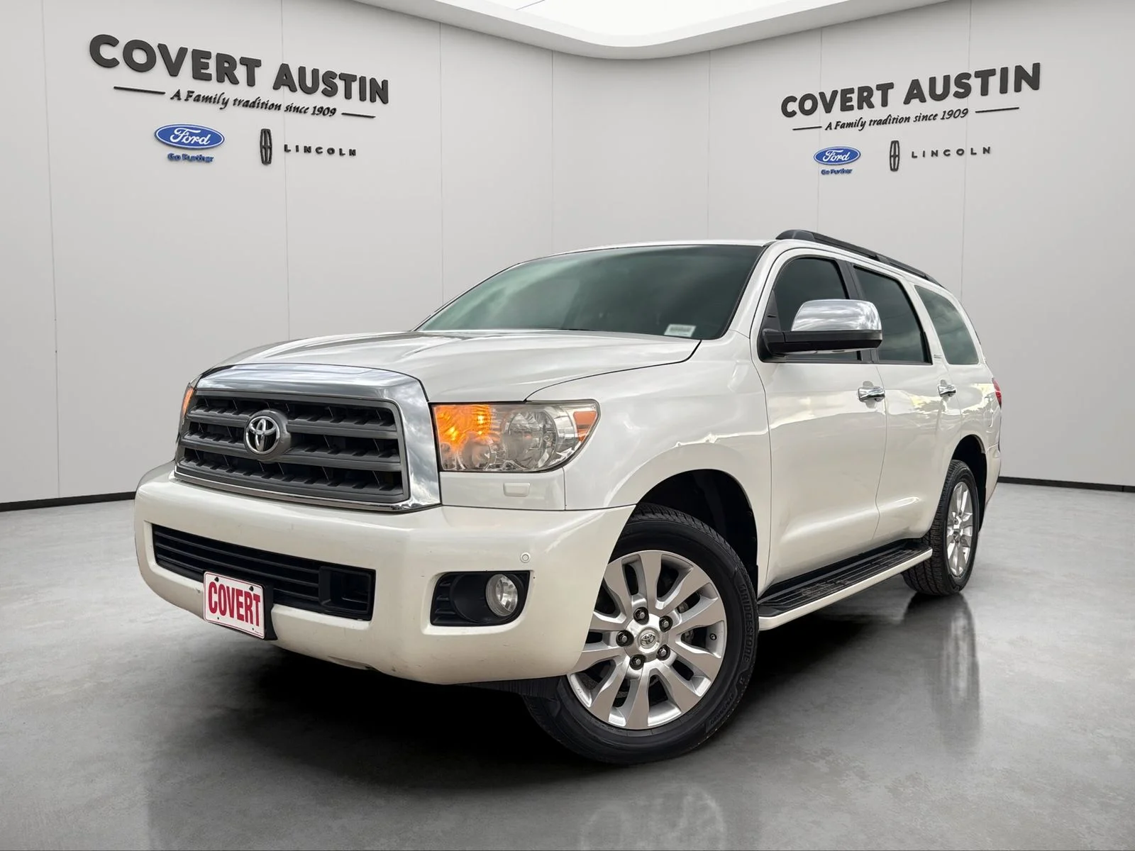 Used 2014 White Toyota Platinum image 1