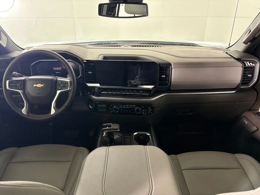 Used 2026 White Chevrolet LTZ image 38