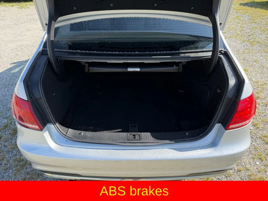 Used 2014  Mercedes-Benz E 350 image 14