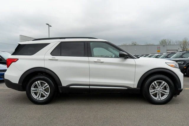 Used 2022 White Ford XLT image 5