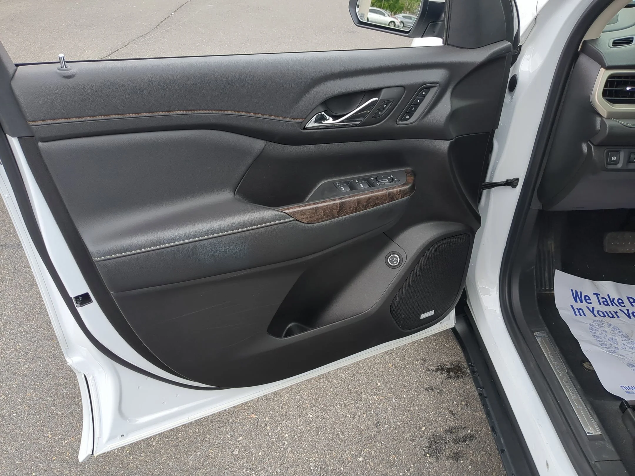 Used 2023 Summit White GMC Denali image 21