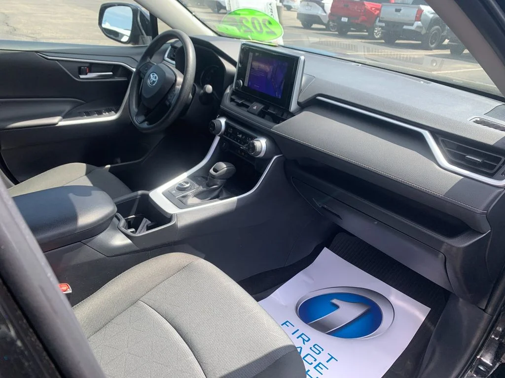 Used 2025 Black Toyota XLE image 18
