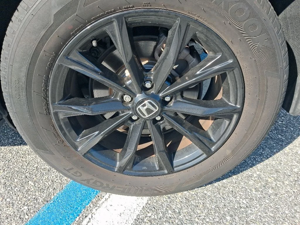 Used 2024  Honda Sport image 12