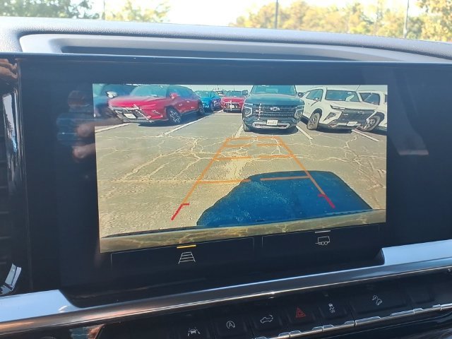 Used 2022 BLACK Chevrolet RST image 7