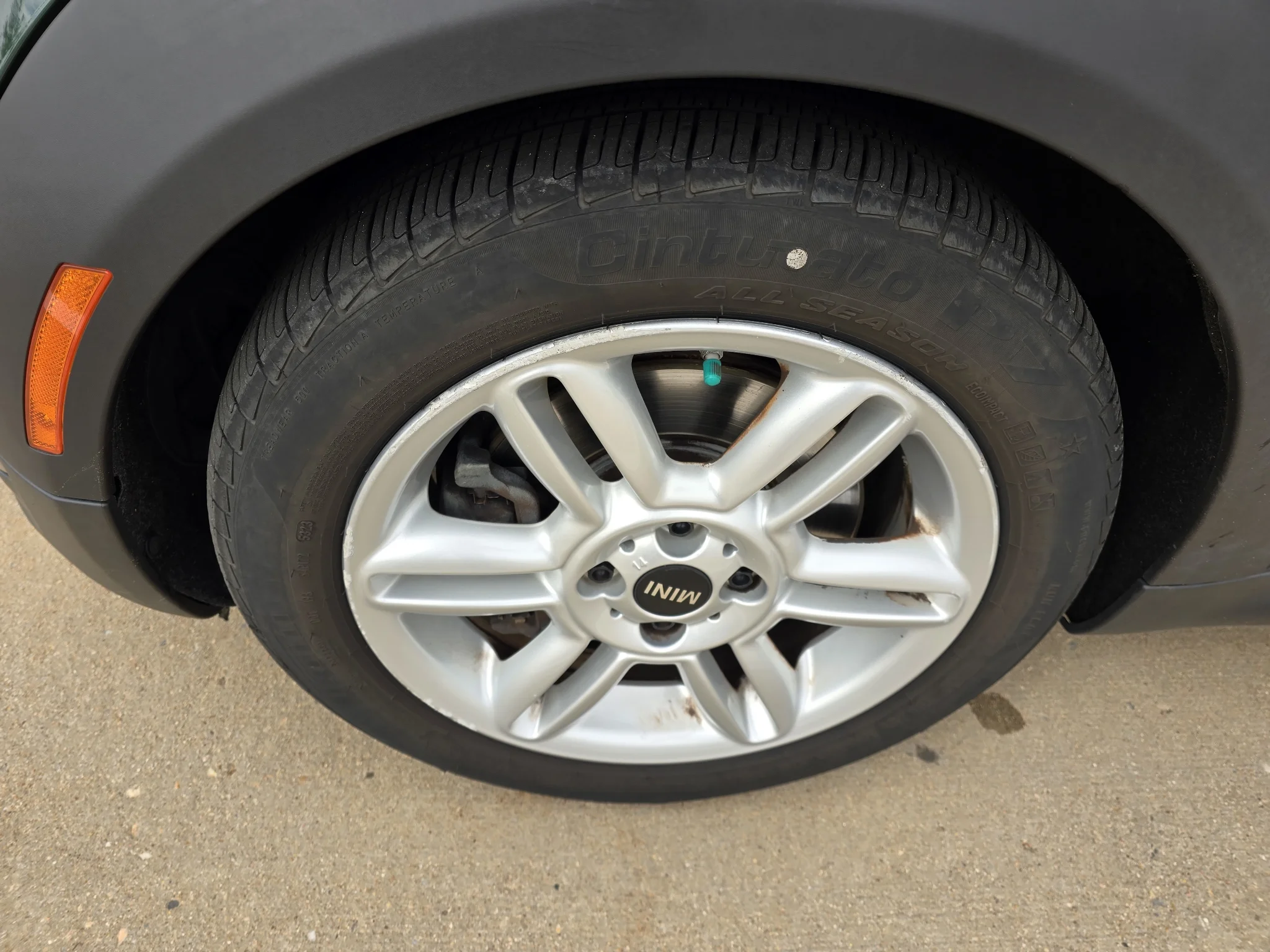 Used 2013 Green MINI S image 10