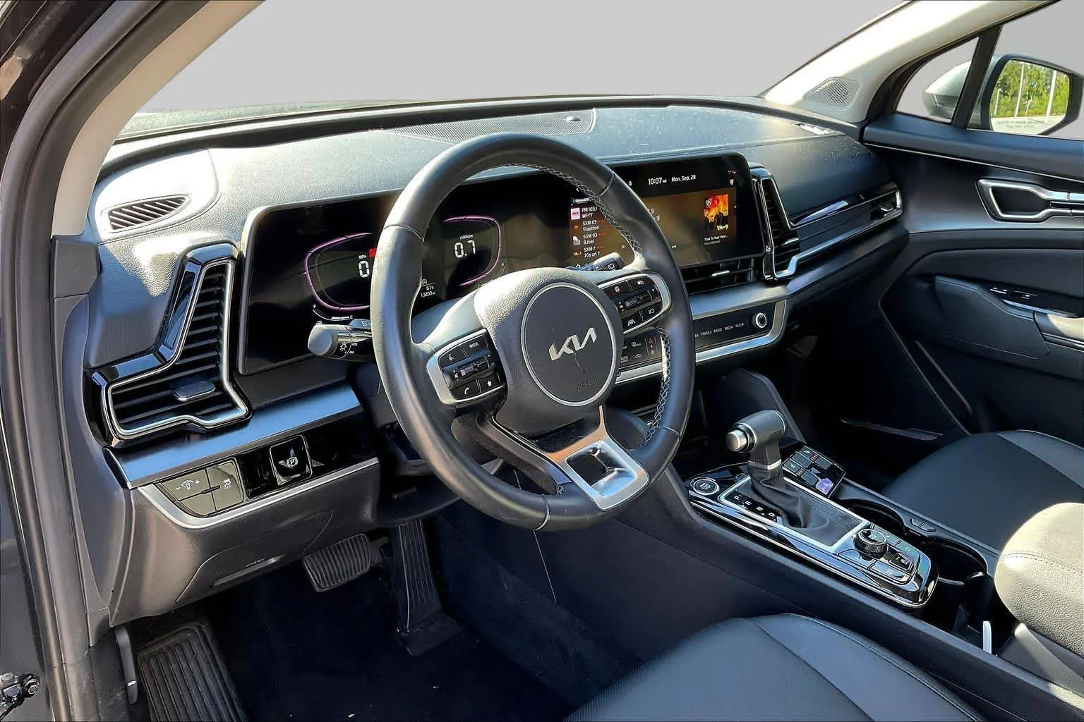 Used 2024 Gravity Gray Kia EX image 17