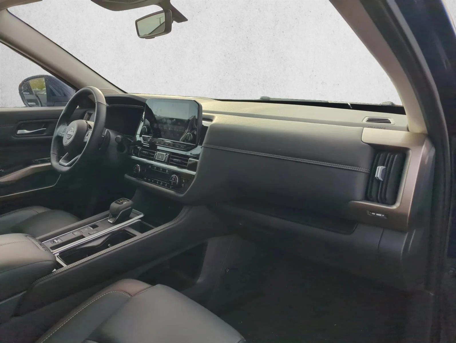 Used 2025 Deep Ocean Blue Pearl Nissan Platinum image 26
