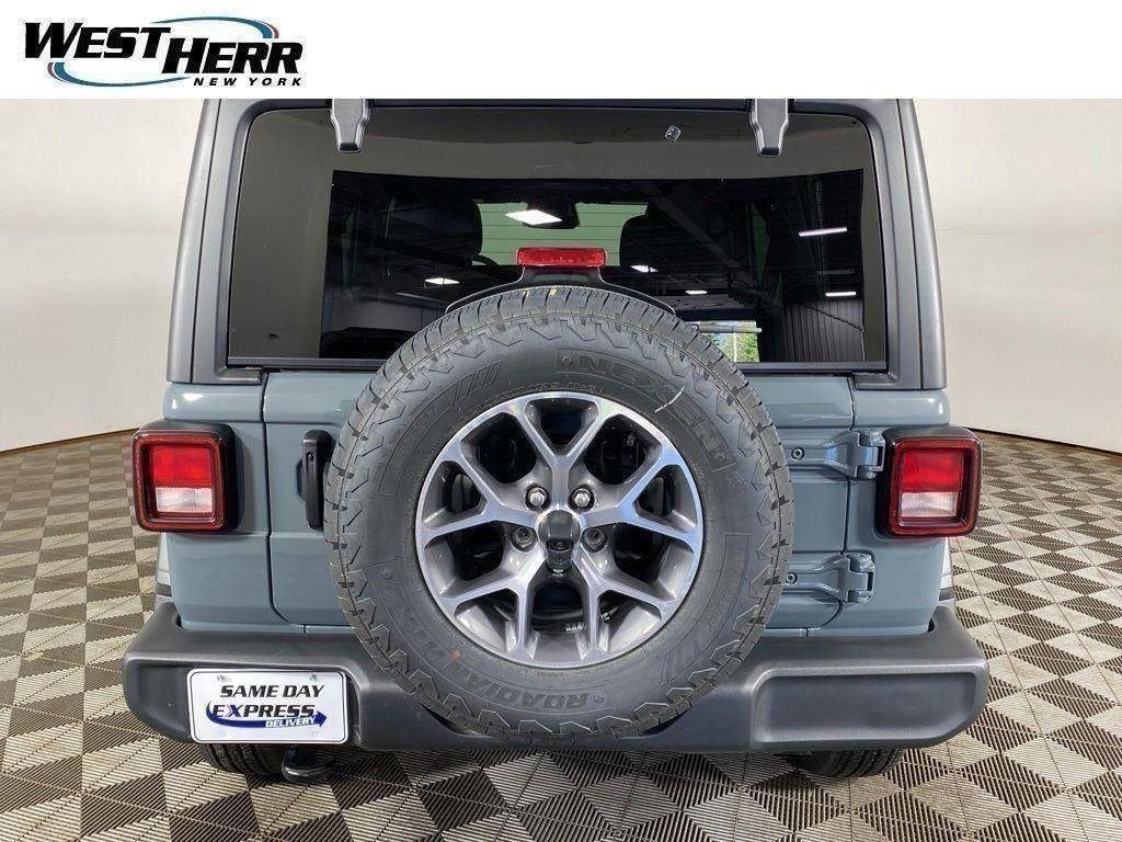 Used 2026 Anvil Clearcoat Jeep Sport S image 17