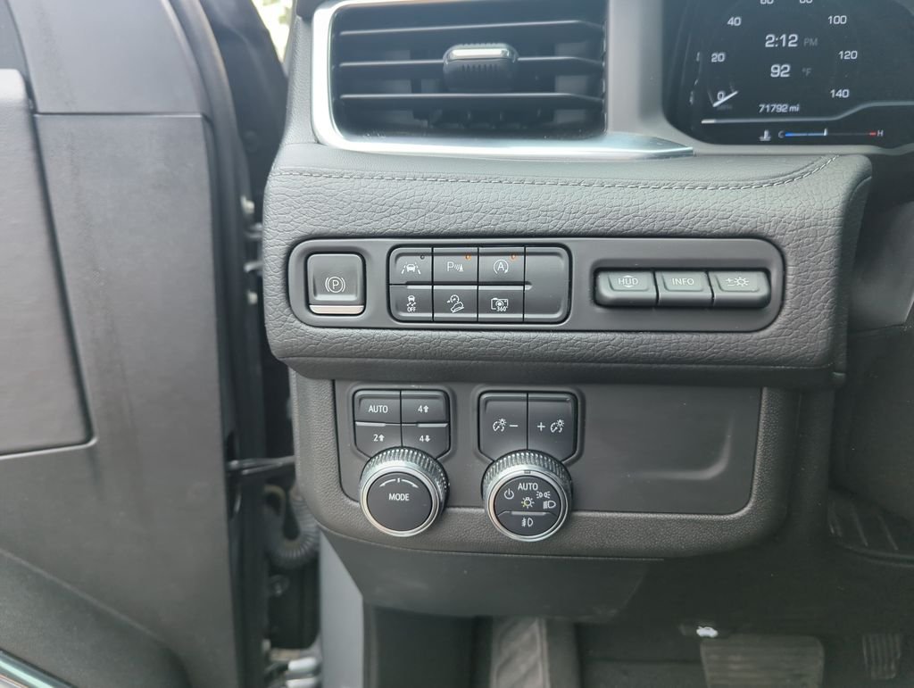 Used 2023 Silver GMC Denali image 19
