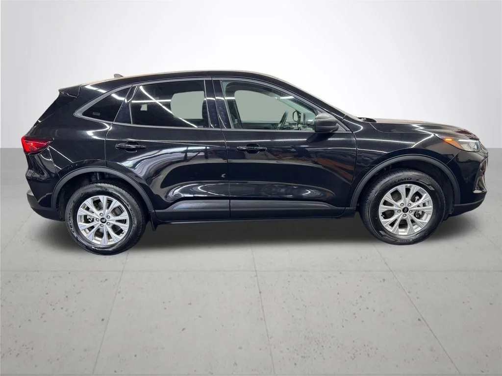 Used 2025 Black Ford Active image 8