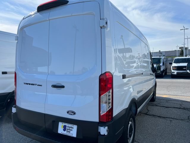 New 2026 Oxford White Ford Cargo Van image 4