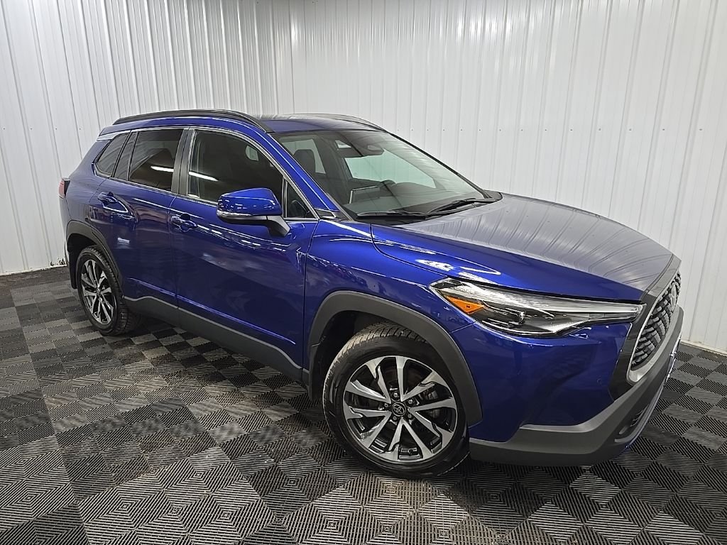 Used 2023 Blue Toyota XLE image 7