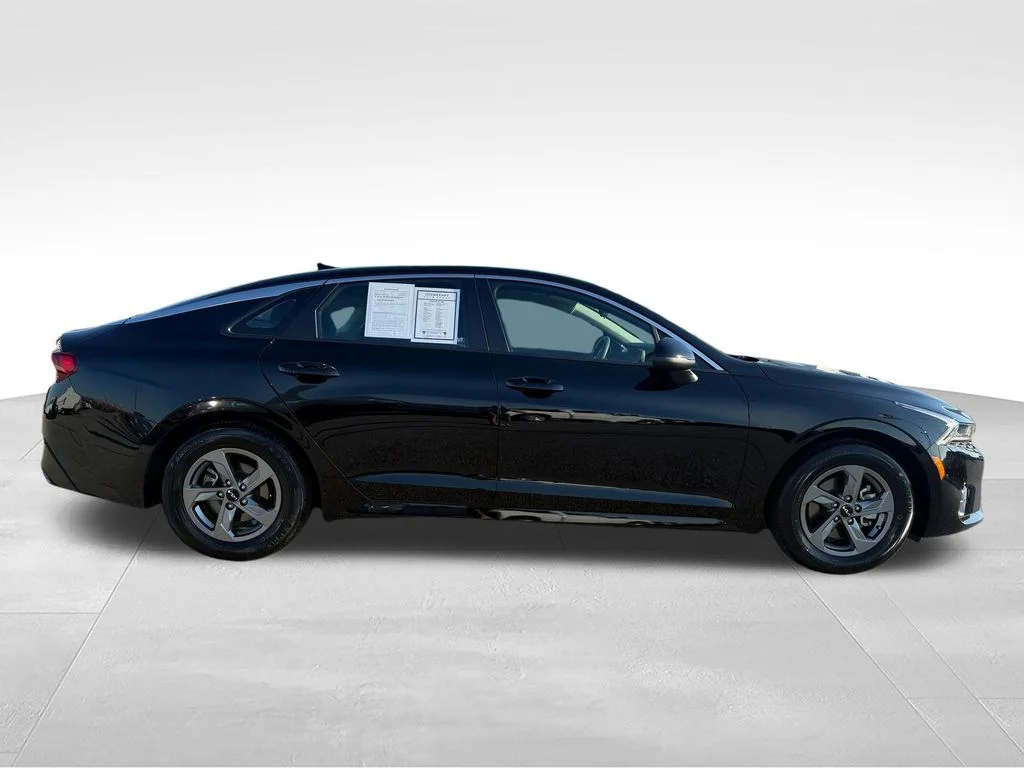 Used 2024 Black Kia LXS image 31