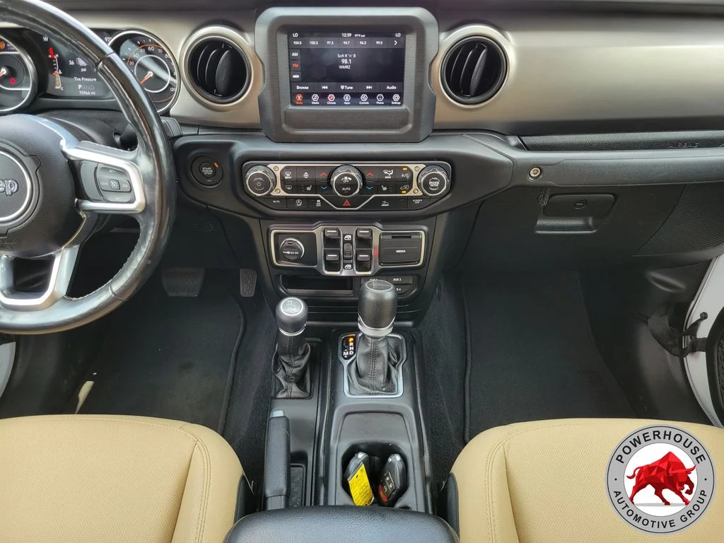 Used 2020 White Jeep Sport image 19