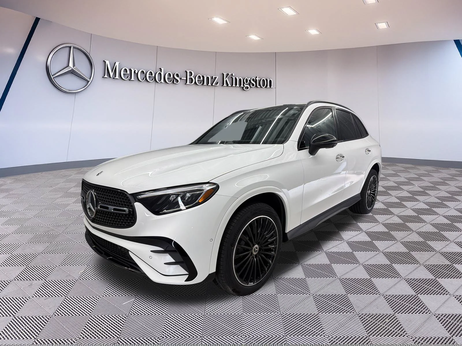 New 2027 White Mercedes-Benz GLC 300 image 9