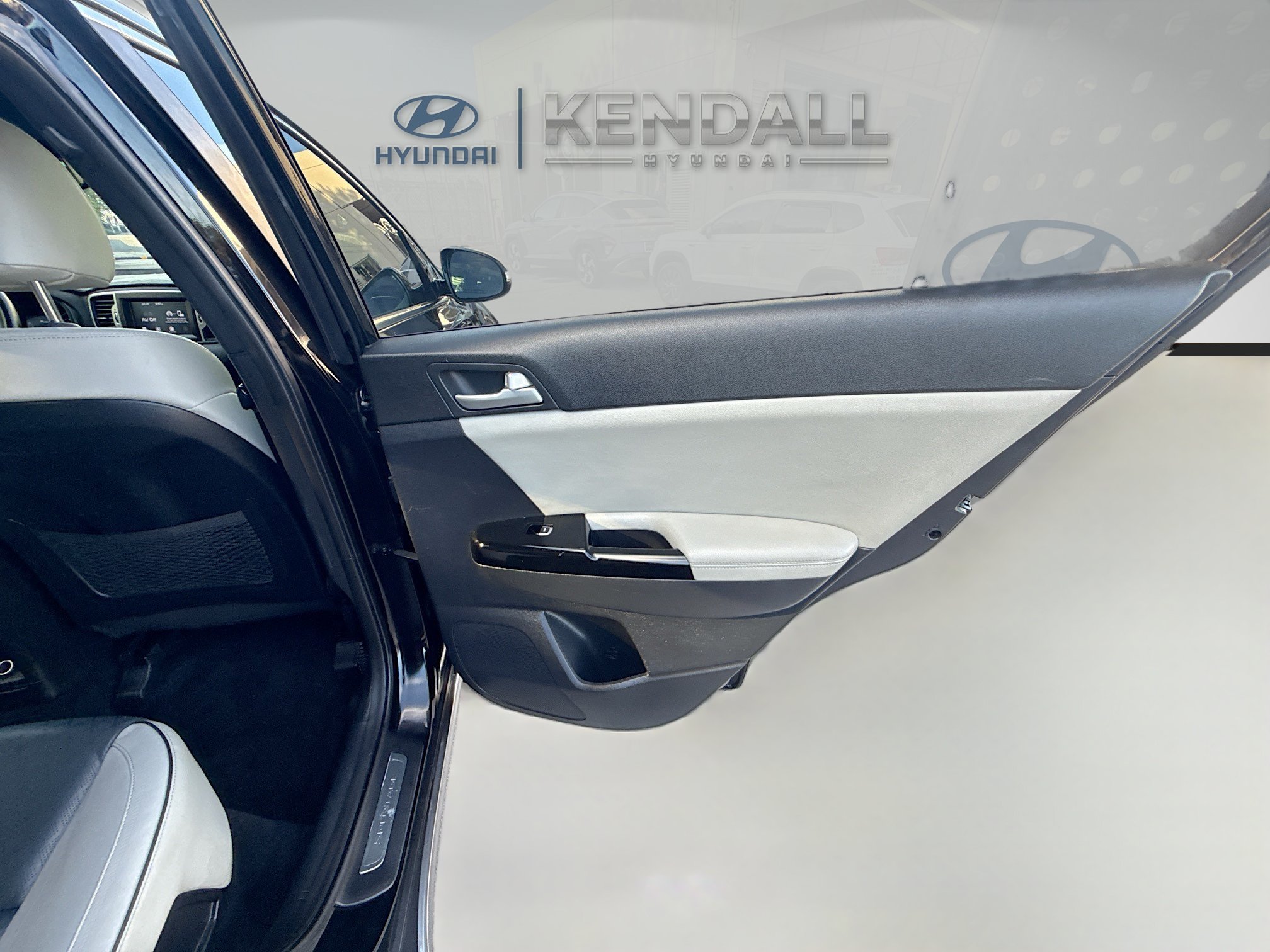 Used 2018 Black Cherry Kia EX image 28