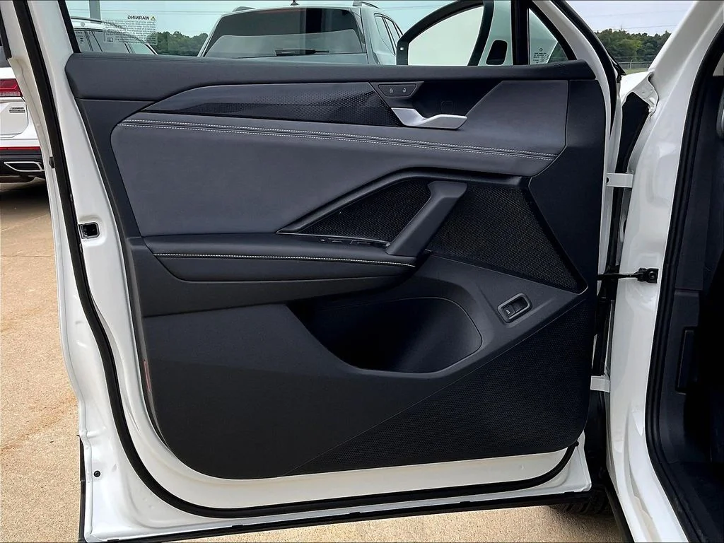 New 2026 White Volkswagen 2.0T SE image 26