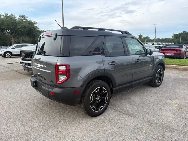 Used 2025 Gray Ford Outer Banks image 5
