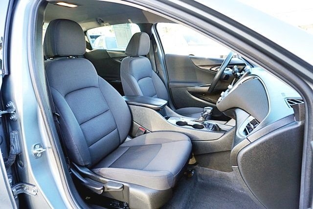 Used 2023 Gray Chevrolet LT image 11