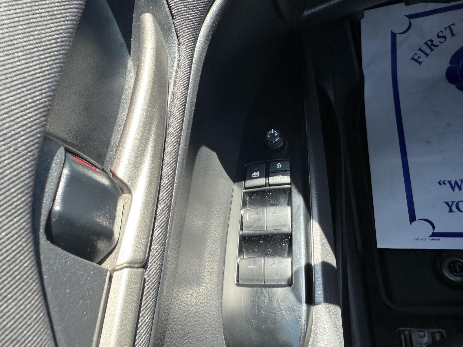 Used 2025 Ocean Gem Toyota LE image 13
