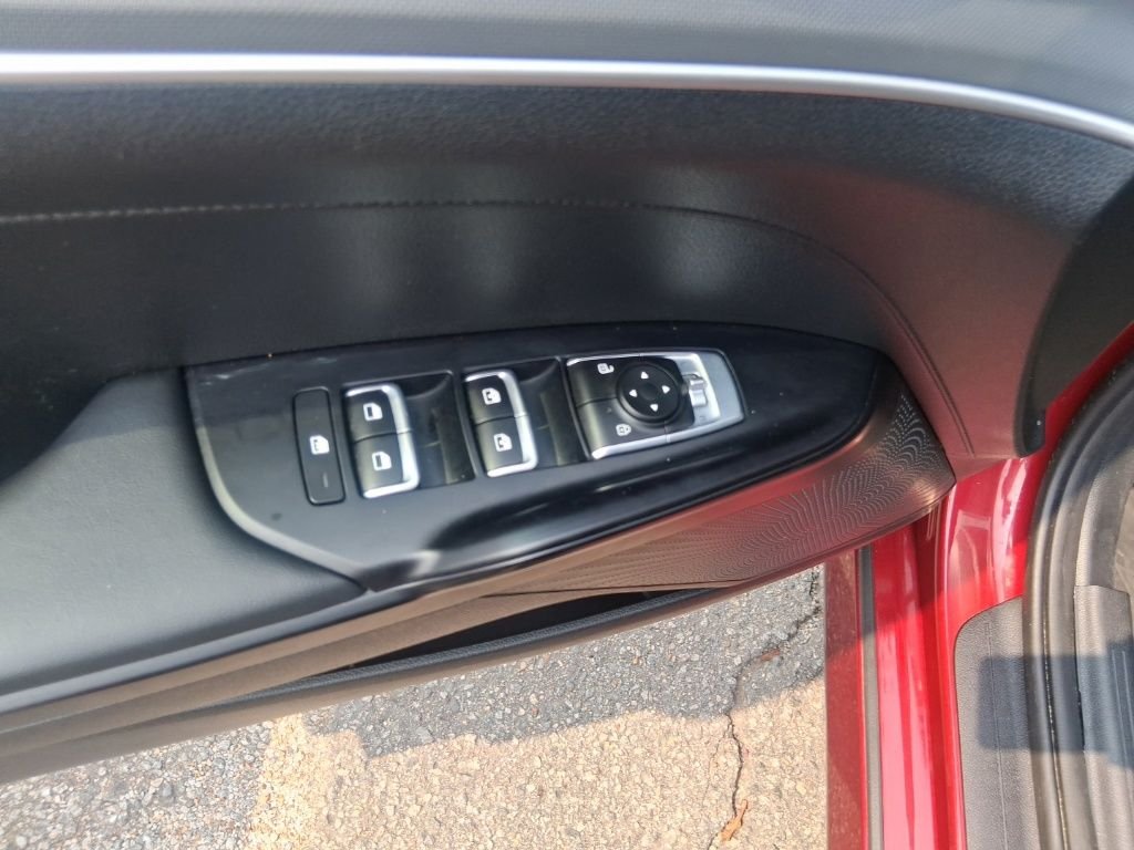 Used 2023 Red Kia GT-Line image 9