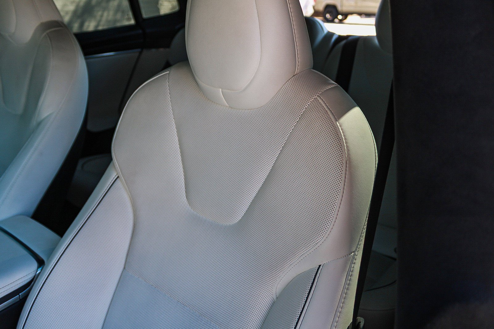 Used 2023 Deep Blue Metallic Tesla Plaid image 24