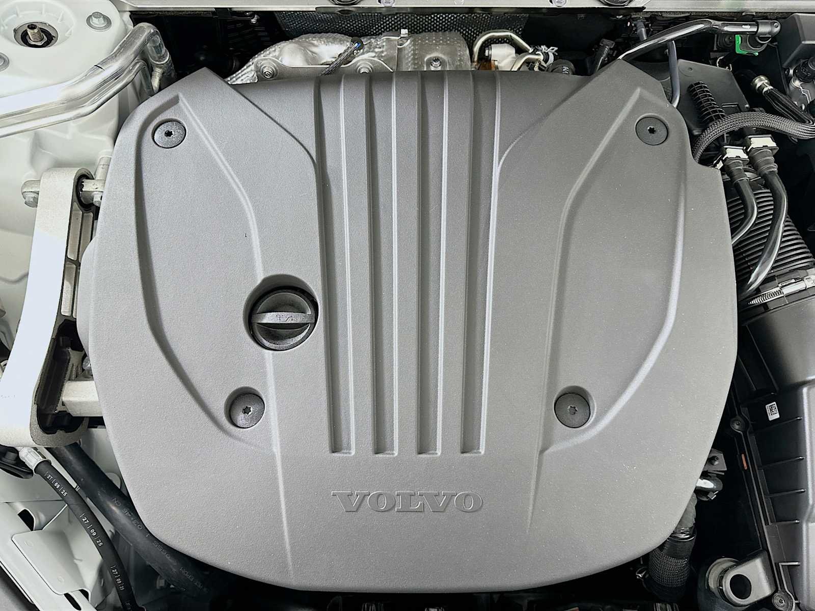 New 2026 Crystal White Volvo Core image 30