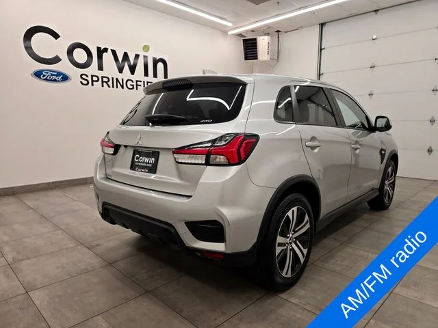 Used 2025 Alloy Silver Metallic Mitsubishi  image 5