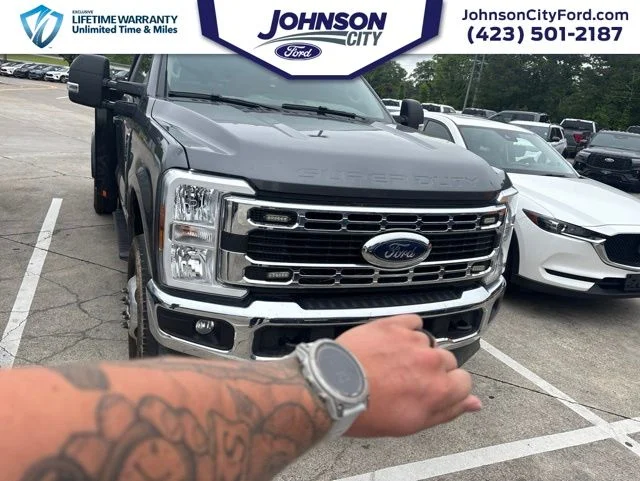 2024 Ford F-350 XL 4x4 Regular Cab 145-In DRW's photo
