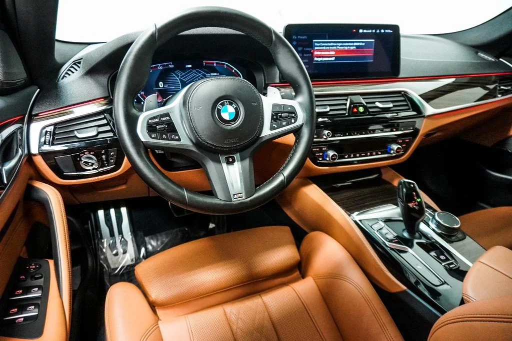 Used 2023 White BMW 530i xDrive image 13