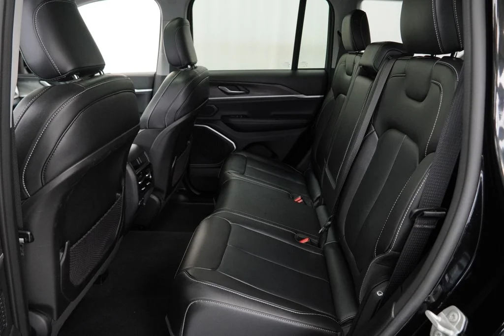 Used 2022 Black Jeep 4xe image 20