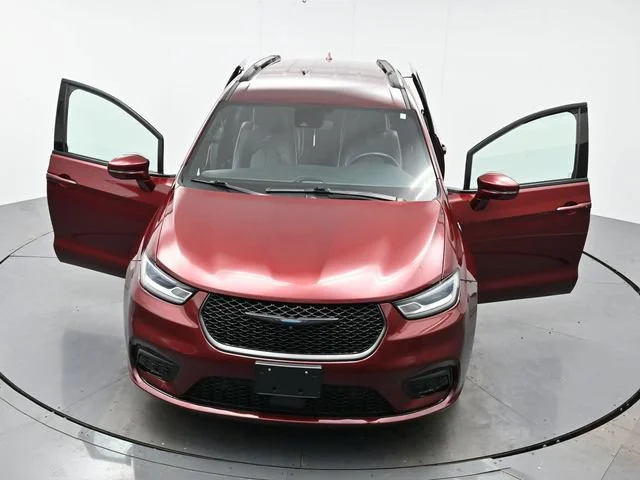 Used 2021 Velvet Red Pearlc Chrysler Hybrid Limited image 43