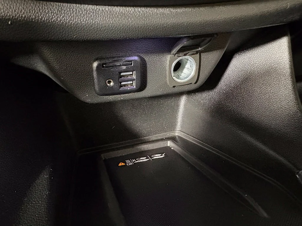 Used 2023 Red Chevrolet Premier image 41