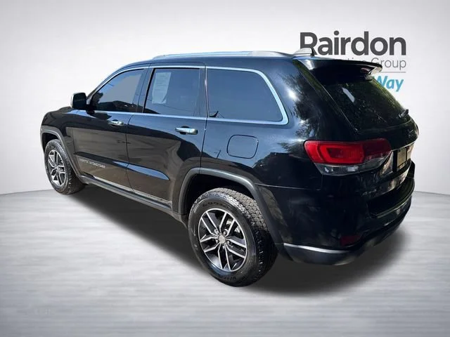Used 2017 Diamond Black Crystal Pearlcoat Jeep Limited image 5