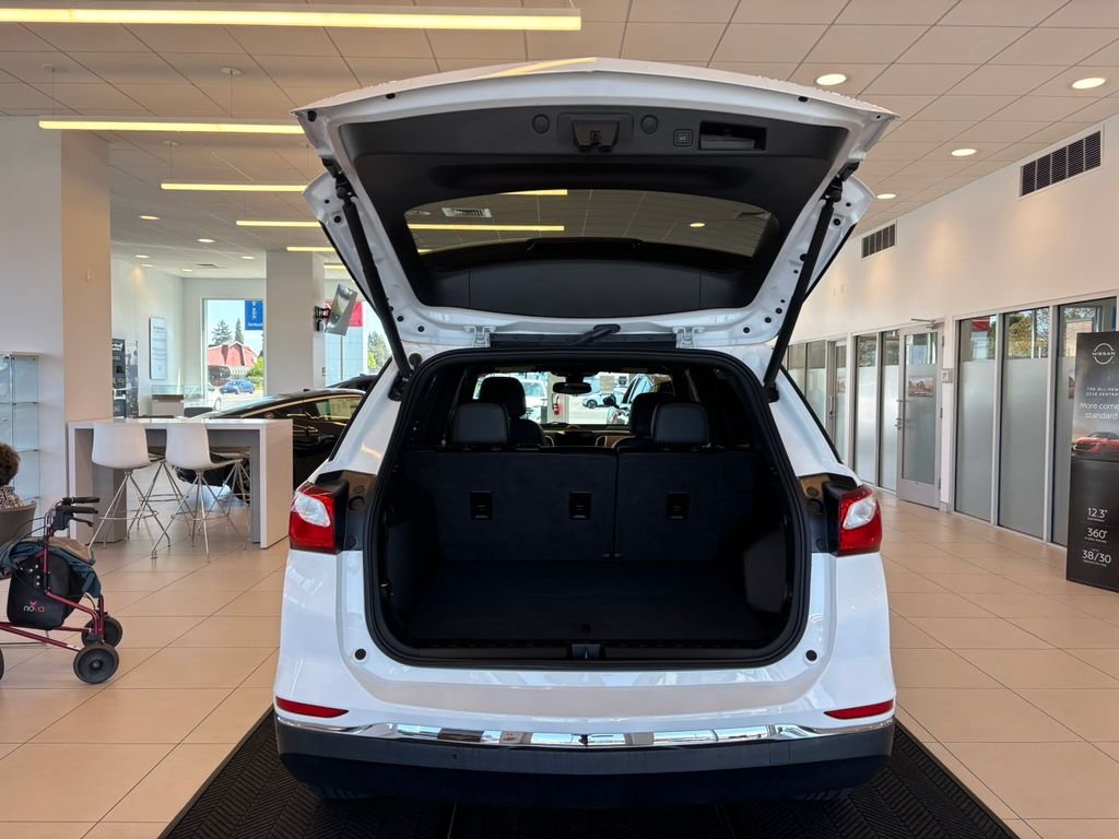 Used 2021 Summit White Chevrolet Premier image 8