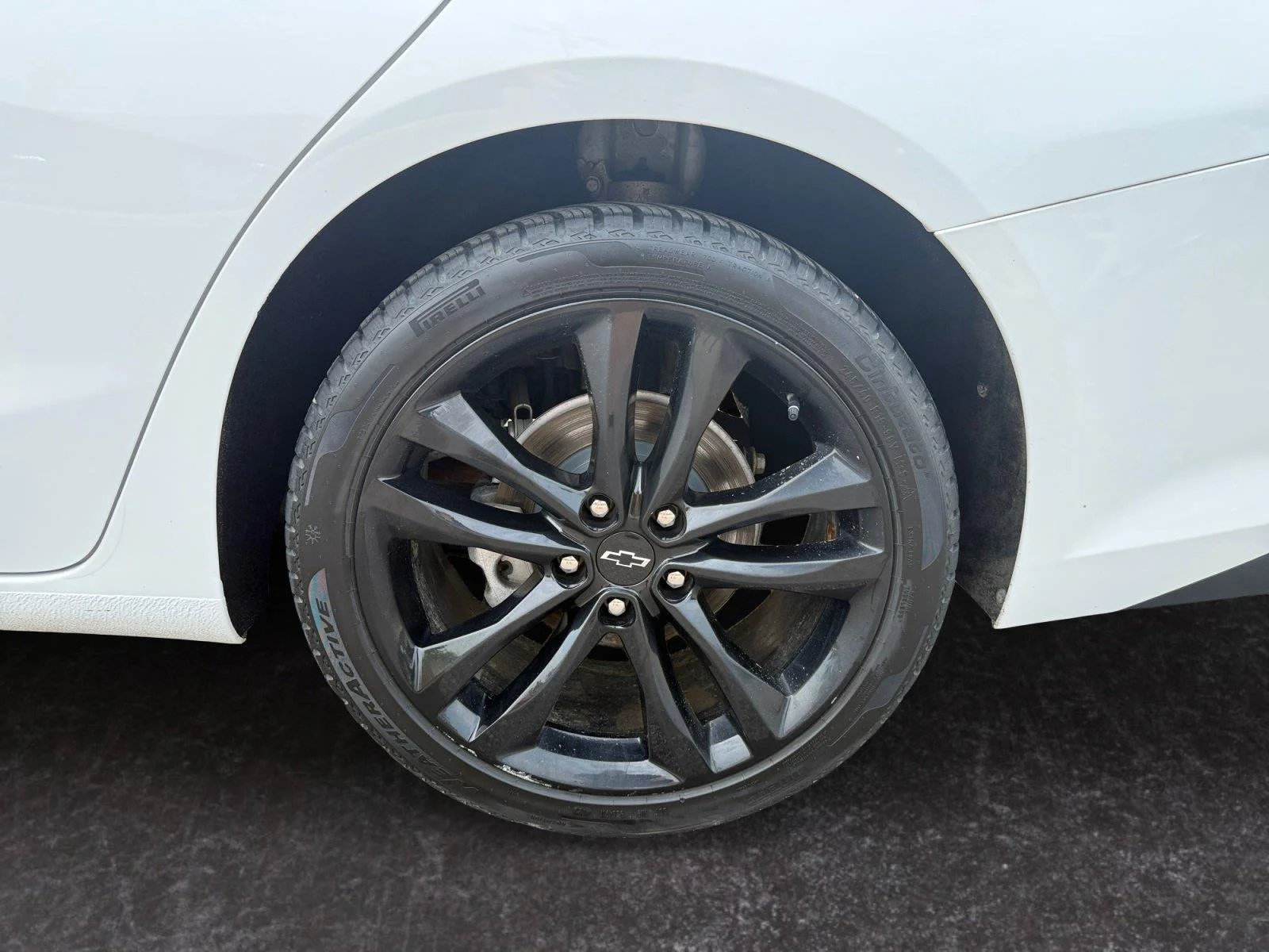 Used 2024 Summit White Chevrolet 1LT image 25