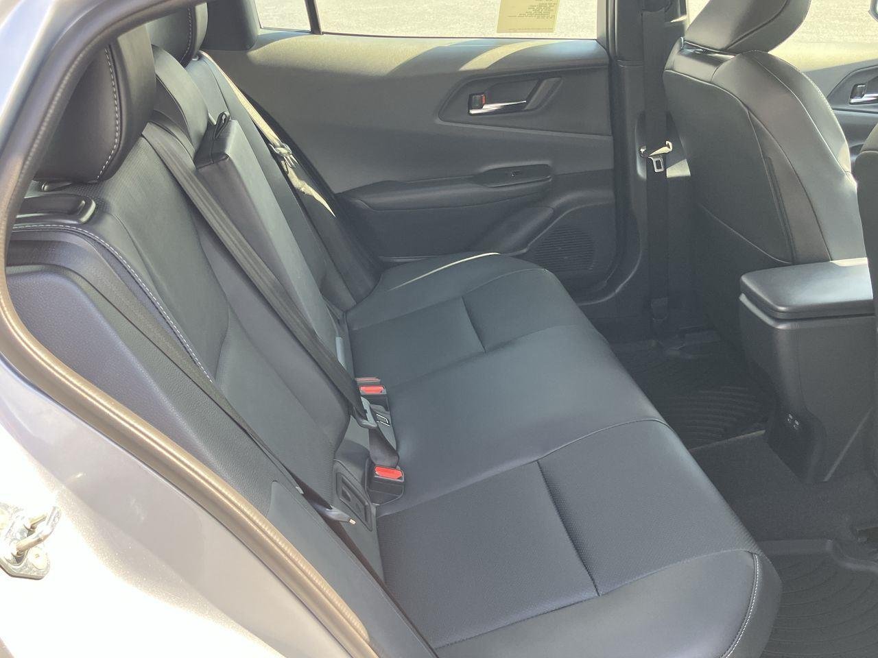 Used 2025 Cutting Edge Toyota XLE image 11