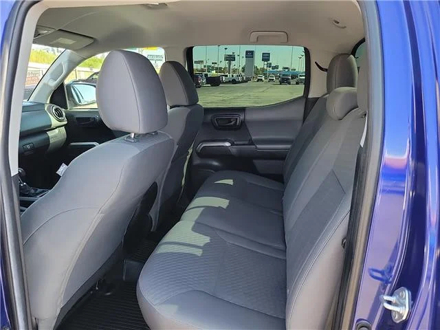 Used 2022 Blue Crush Metallic Toyota SR5 V6 4x4 Double Cab 5 ft. box 127.4 in. WB image 8