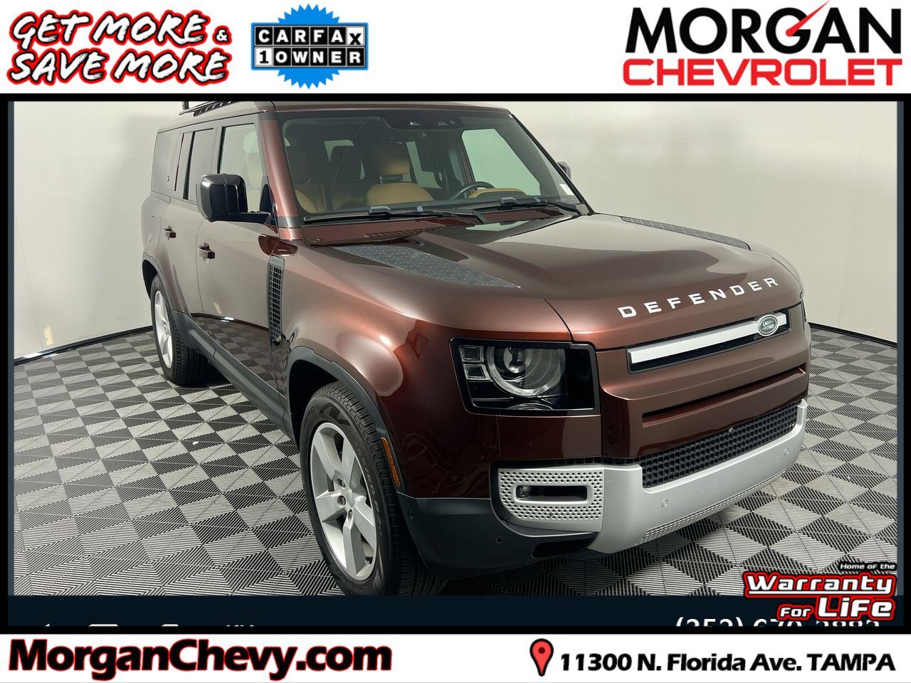 2023 Land Rover Defender SE's photo